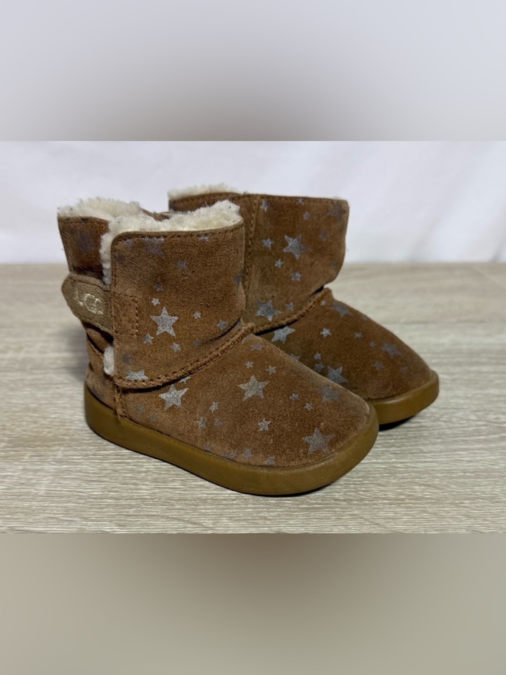 UGG Keelan Stars Toddler Boots Size 5